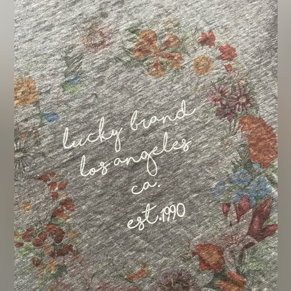 Lucky Brand Womens Short Sleeve TShirt Size Medium Floral Lightweight - Picture 2 of 6
